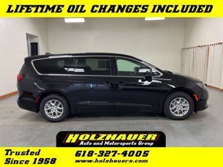 New 2025 Chrysler Voyager LX image 1