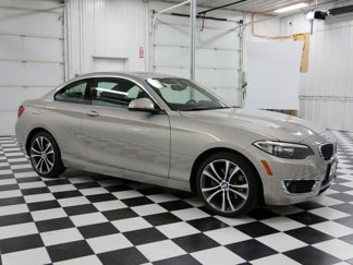 Used 2017 BMW 230i Coupe image 1
