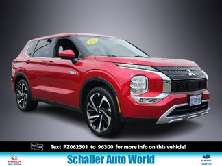 Used 2023 Mitsubishi Outlander SE image 1