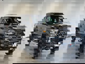 Used 2019 Toyota Tacoma TRD Off-Road image 1
