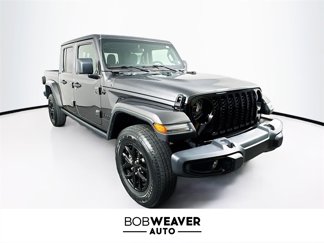 Used 2022 Jeep Gladiator Sport image 1