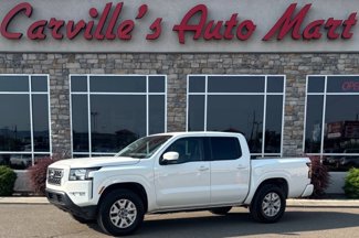 Used 2024 Nissan Frontier SV image 1
