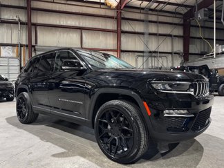 Used 2023 Jeep Grand Cherokee Limited w/ Luxury Tech Group II image 1