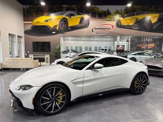 Used 2019 Aston Martin V8 Vantage Coupe image 1