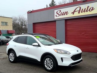 Used 2020 Ford Escape SE image 1