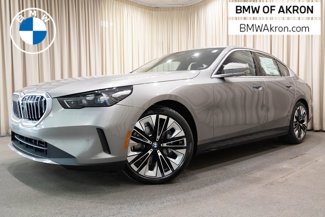 New 2026 BMW 530i xDrive w/ Premium Package image 1