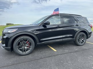 New 2025 Ford Explorer ST image 1