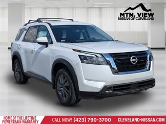 New 2025 Nissan Pathfinder SV image 1