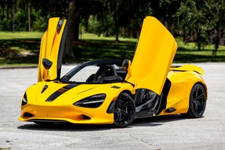 New 2024 McLaren 750S Spider image 1