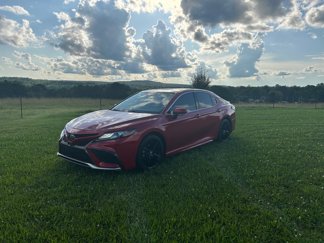 Used 2022 Toyota Camry XSE image 1