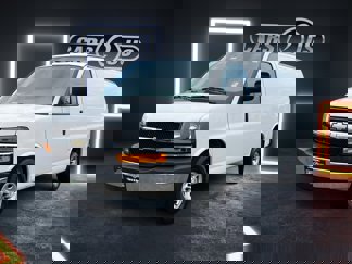 Used 2018 Chevrolet Express 2500 w/ Driver Convenience Package image 1