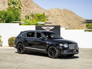Used 2022 Bentley Bentayga image 1