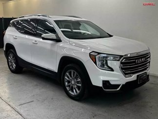 Used 2024 GMC Terrain SLT image 1