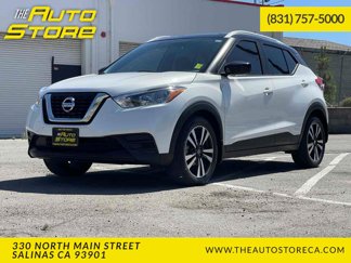 Used 2018 Nissan Kicks SV image 1