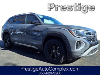 New 2025 Volkswagen Atlas Peak Edition SE image 1