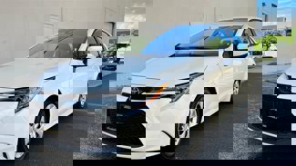 Used 2022 Toyota Corolla LE image 1