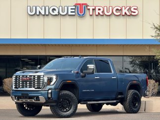 Used 2025 GMC Sierra 3500 Denali w/ Denali Reserve Package image 1