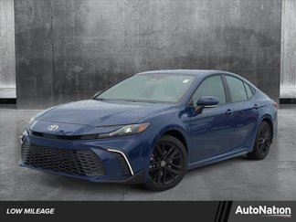 Certified 2025 Toyota Camry SE image 1