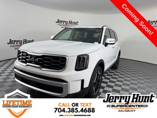 Used 2025 Kia Telluride S image 1