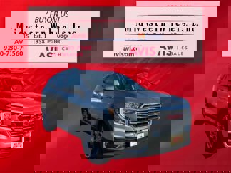 Used 2024 GMC Terrain SLT image 1