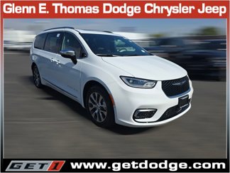 New 2025 Chrysler Pacifica Pinnacle image 1