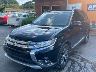 Used 2016 Mitsubishi Outlander SEL image 1