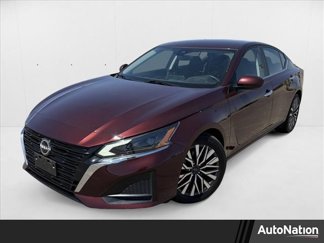 Used 2023 Nissan Altima 2.5 SV image 1