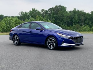 Used 2022 Hyundai Elantra Limited image 1