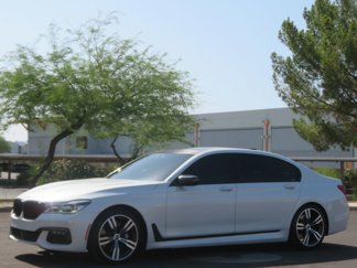 Used 2016 BMW 750i xDrive image 1