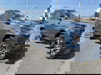New 2025 Chevrolet Equinox LT image 1