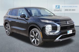 New 2025 Mitsubishi Outlander SE image 1