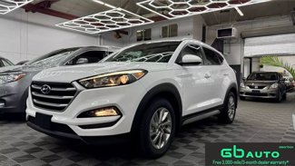Used 2017 Hyundai Tucson SE image 1