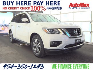 Used 2018 Nissan Pathfinder SL image 1