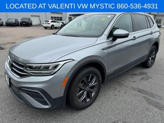 Certified 2022 Volkswagen Tiguan SE w/ Panoramic Sunroof Package image 1