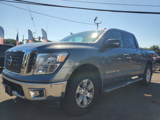 Used 2018 Nissan Titan SV image 1