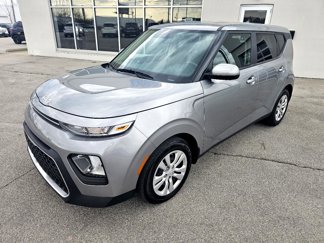 Used 2022 Kia Soul LX image 1