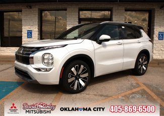 New 2025 Mitsubishi Outlander SEL image 1