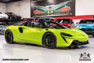 Used 2025 McLaren Artura Spider image 1