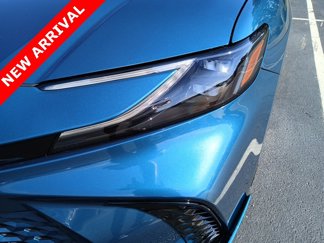 Used 2025 Toyota Camry XSE video 2