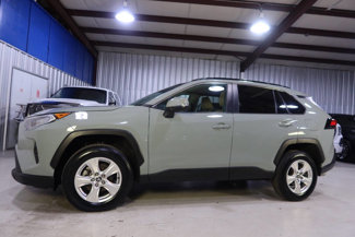 Used 2021 Toyota RAV4 XLE image 1