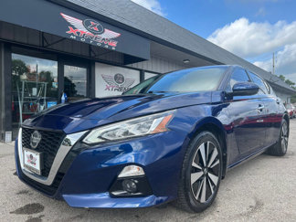 Used 2020 Nissan Altima 2.5 SV image 1
