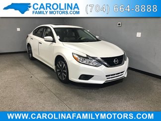 Used 2016 Nissan Altima 2.5 SV image 1