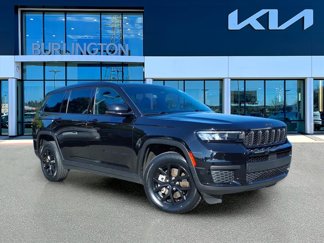 Used 2024 Jeep Grand Cherokee L Laredo image 1