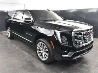 Used 2025 GMC Yukon XL Denali w/ Sun & Power Step Package image 1
