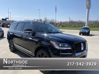 Used 2023 Lincoln Navigator Reserve image 1