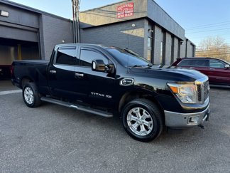 Used 2016 Nissan Titan SV image 1