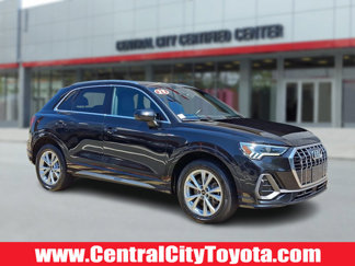 Used 2023 Audi Q3 2.0T Premium image 1