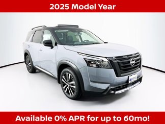 New 2025 Nissan Pathfinder Platinum image 1