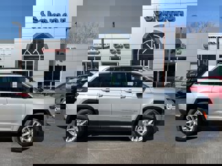 New 2025 Jeep Grand Cherokee Laredo X image 1