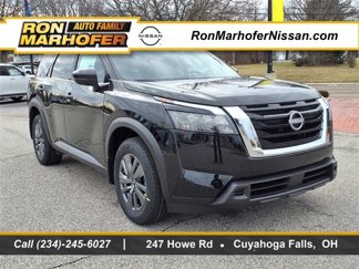 New 2025 Nissan Pathfinder SV w/ SV Premium Package image 1